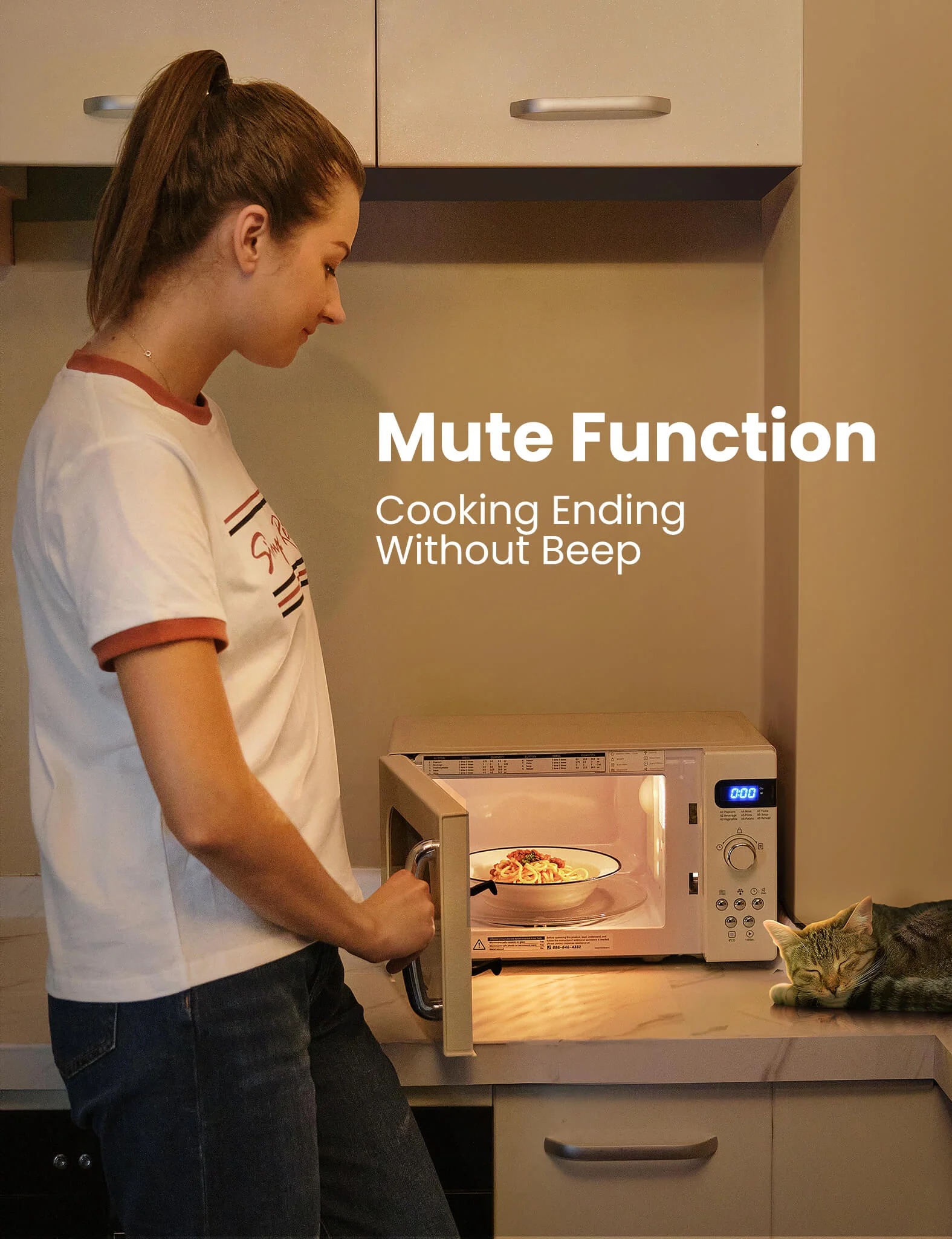 0.7 Cu.ft Retro Microwave Oven - Cream - Image 7